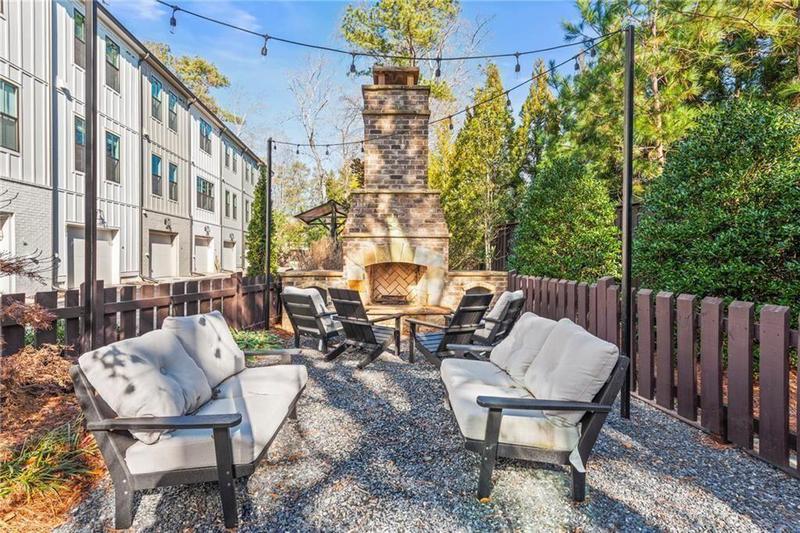 Image for property 4462 Dandelion Lane, Atlanta, GA 30342