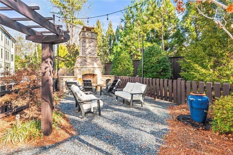 Image for property 4462 Dandelion Lane, Atlanta, GA 30342