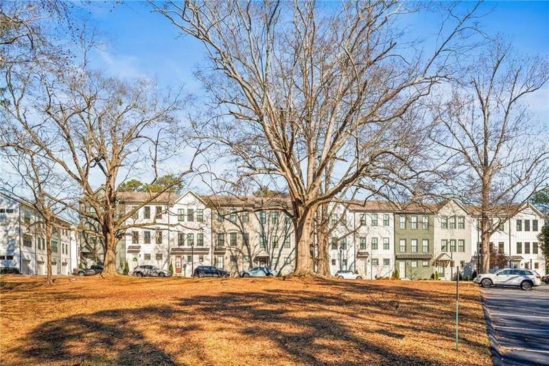 Image for property 4462 Dandelion Lane, Atlanta, GA 30342