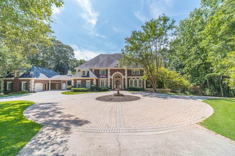 Image for property 200 Johnson Road, Suwanee, GA 30024