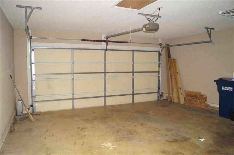 Image for property 328 Willow Springs Drive, Dallas, GA 30132