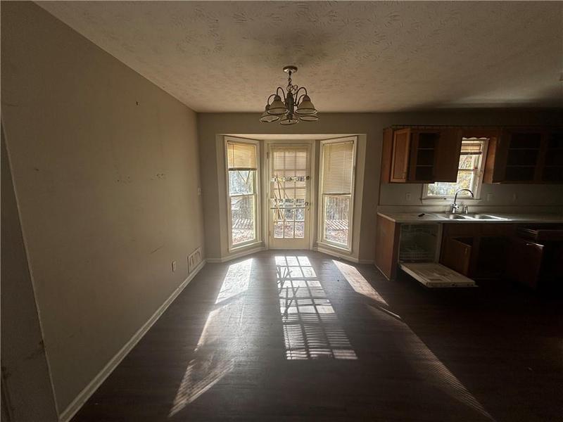 Image for property 43 Oak Landing Circle, Douglasville, GA 30134