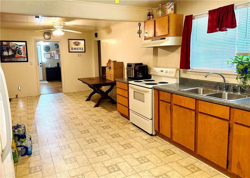 Image for property 2582 White Sulphur Road, Gainesville, GA 30501