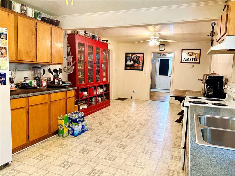 Image for property 2582 White Sulphur Road, Gainesville, GA 30501