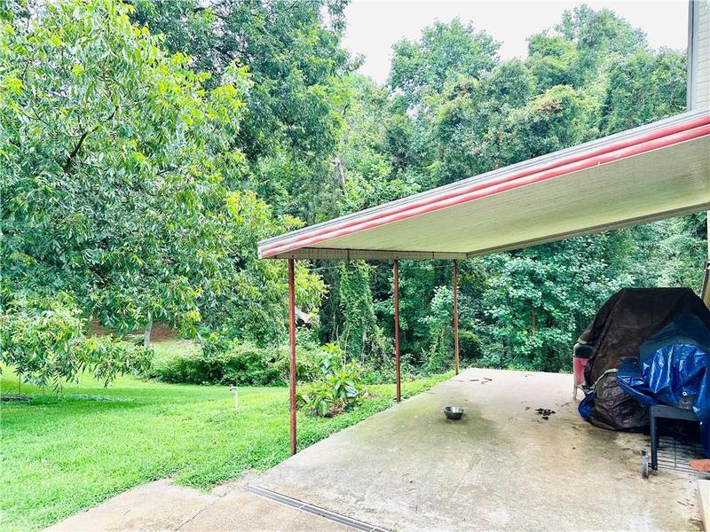Image for property 2582 White Sulphur Road, Gainesville, GA 30501
