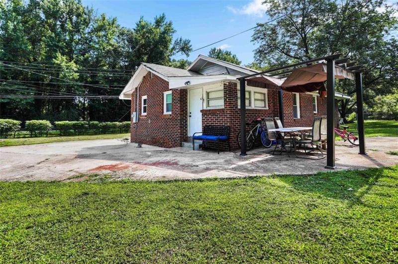 Image for property 5599 Redan Circle, Stone Mountain, GA 30088