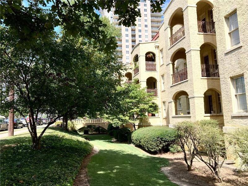 Image for property 2855 Peachtree Road 114, Atlanta, GA 30305