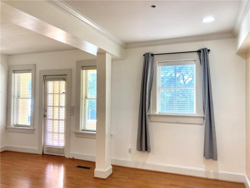 Image for property 2855 Peachtree Road 114, Atlanta, GA 30305