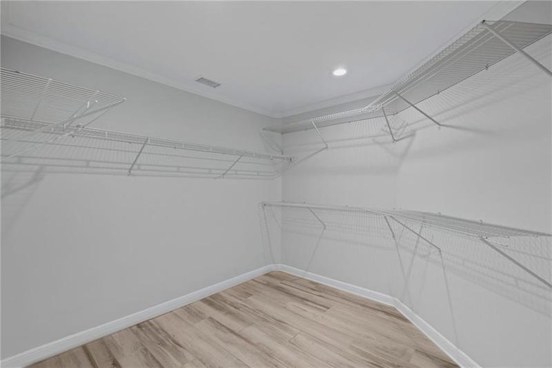 Image for property 710 Weybridge Place, Alpharetta, GA 30022