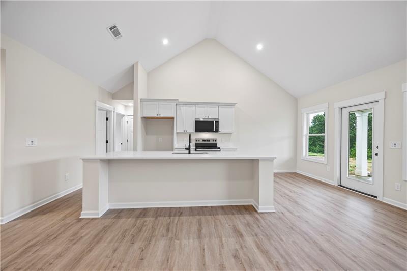 Image for property 561 Racetrack Road, Toccoa, GA 30577