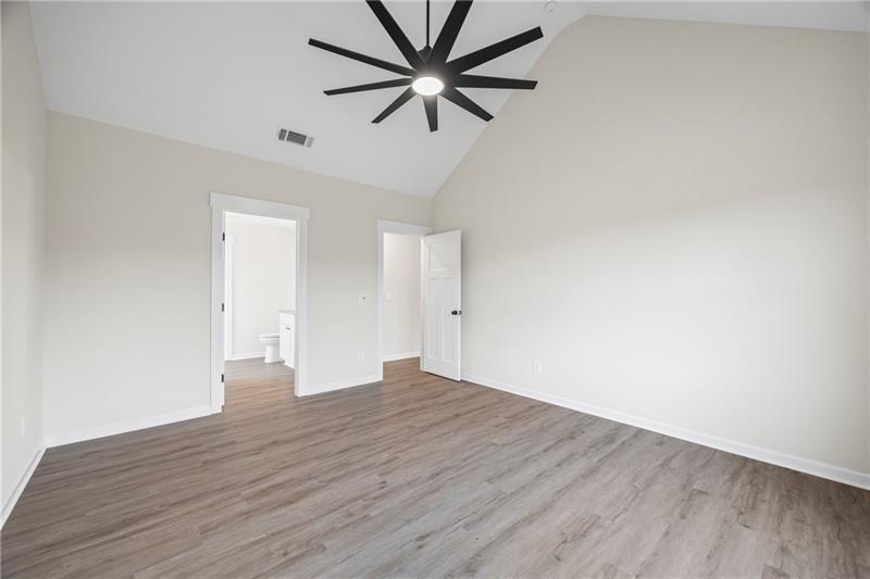 Image for property 561 Racetrack Road, Toccoa, GA 30577