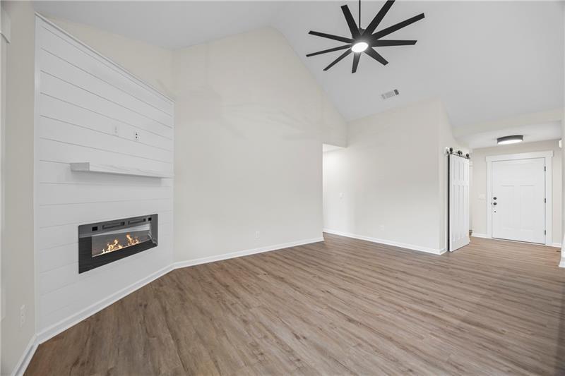 Image for property 561 Racetrack Road, Toccoa, GA 30577