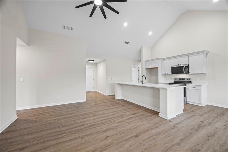 Image for property 561 Racetrack Road, Toccoa, GA 30577