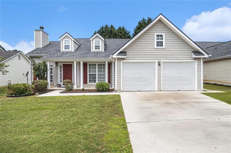 Image for property 7008 Glen Valley Way, Fairburn, GA 30213