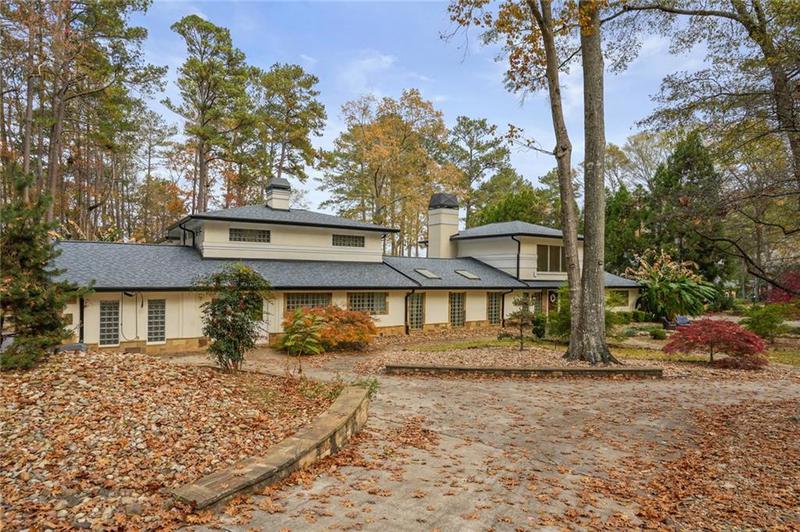 Image for property 2440 Emerald Drive, Jonesboro, GA 30236