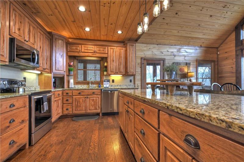 Image for property 904 Raccoon Road, Blue Ridge, GA 30513