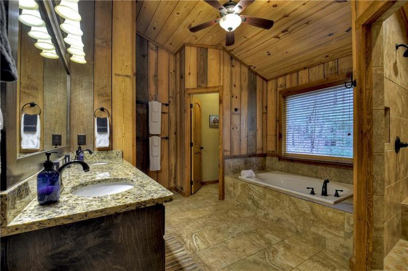 Image for property 904 Raccoon Road, Blue Ridge, GA 30513
