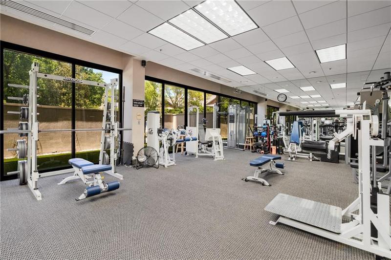 Image for property 2660 Peachtree Road 18G, Atlanta, GA 30305