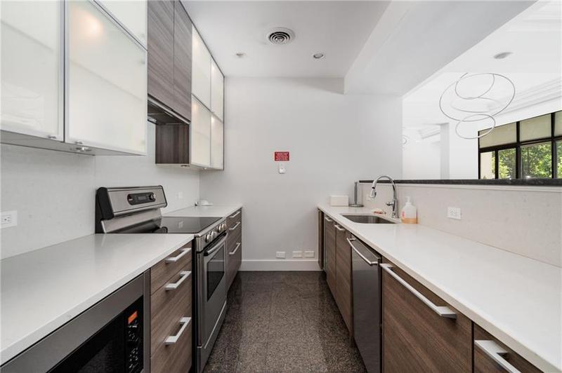 Image for property 2660 Peachtree Road 18G, Atlanta, GA 30305