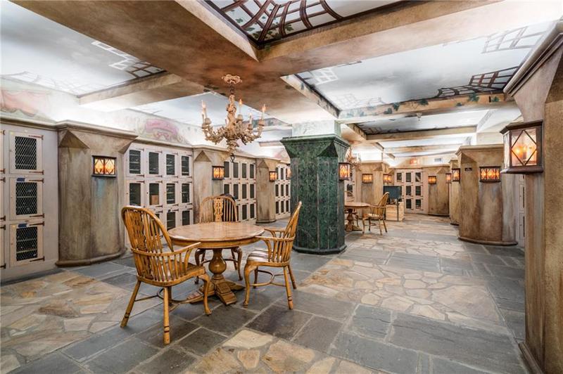 Image for property 2660 Peachtree Road 18G, Atlanta, GA 30305