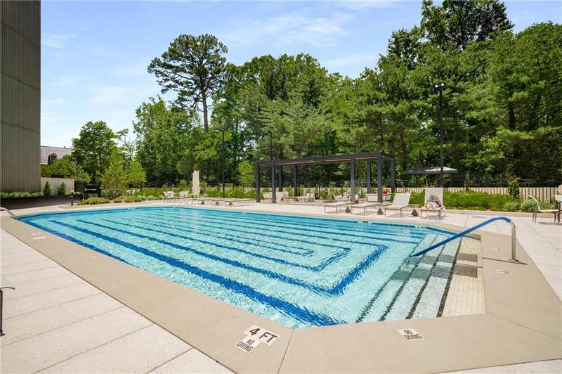 Image for property 2660 Peachtree Road 18G, Atlanta, GA 30305