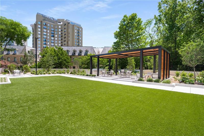 Image for property 2660 Peachtree Road 18G, Atlanta, GA 30305