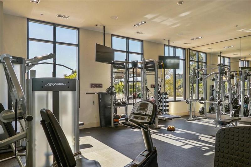 Image for property 2277 Peachtree Road 611, Atlanta, GA 30309
