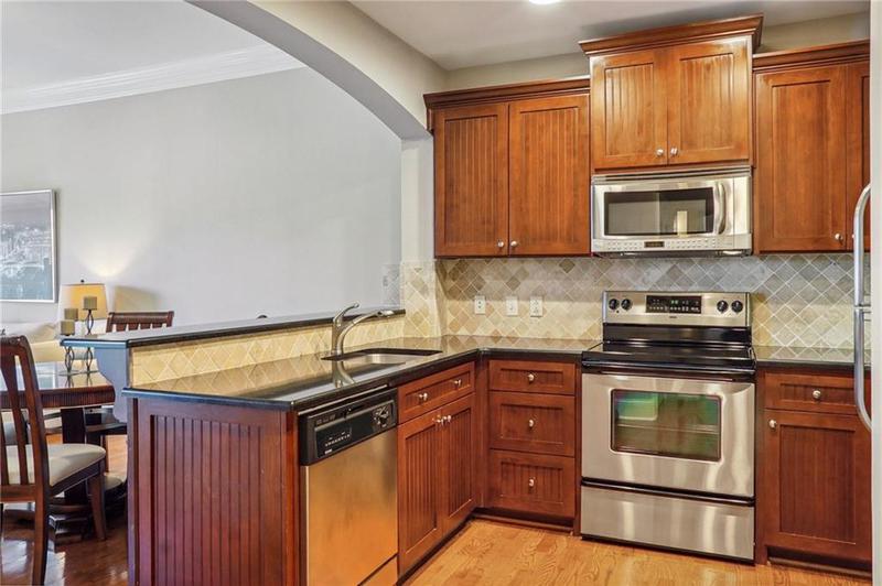 Image for property 2277 Peachtree Road 611, Atlanta, GA 30309