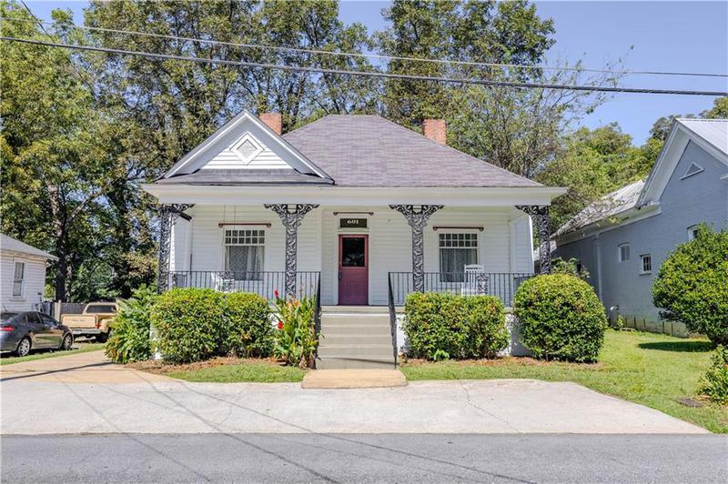 Image for property 601 W 10th Street, Rome, GA 30165