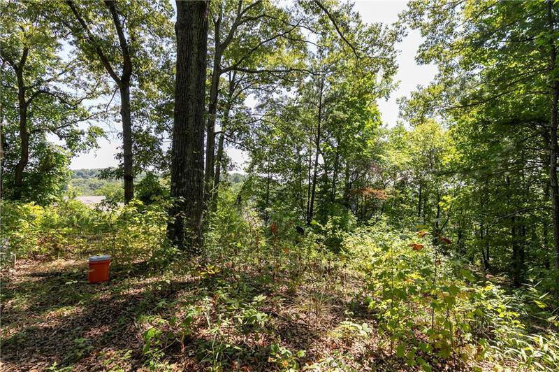 Image for property 5511 Edmondson Lane, Woodstock, GA 30188
