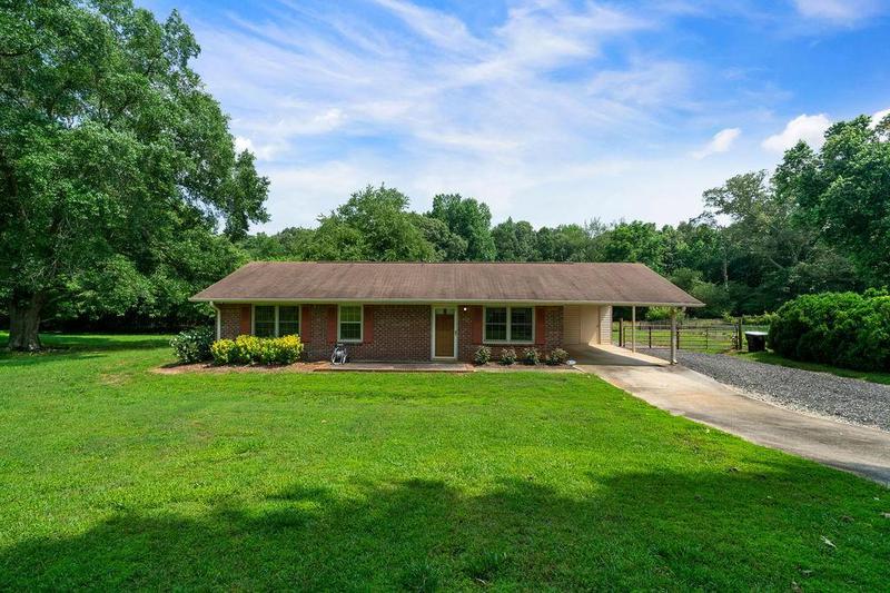 Image for property 81 Laurie Court, Hiram, GA 30141