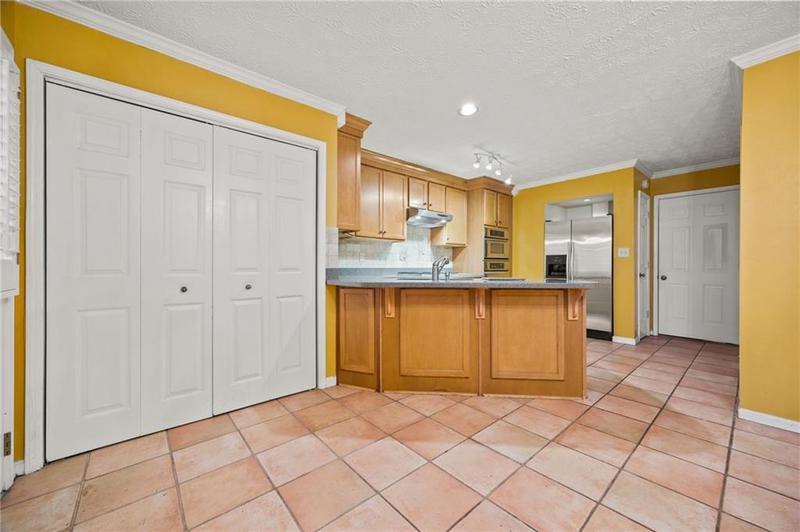Image for property 6 Dover Trail, Peachtree City, GA 30269