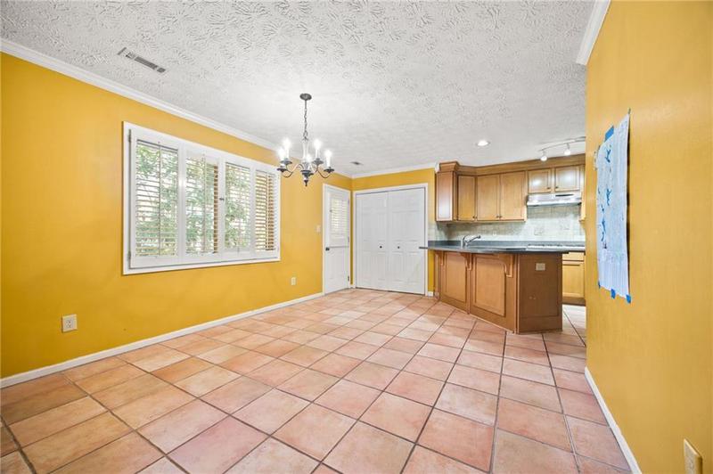 Image for property 6 Dover Trail, Peachtree City, GA 30269