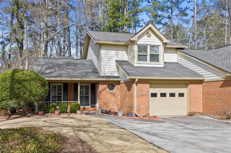 Image for property 6 Dover Trail, Peachtree City, GA 30269