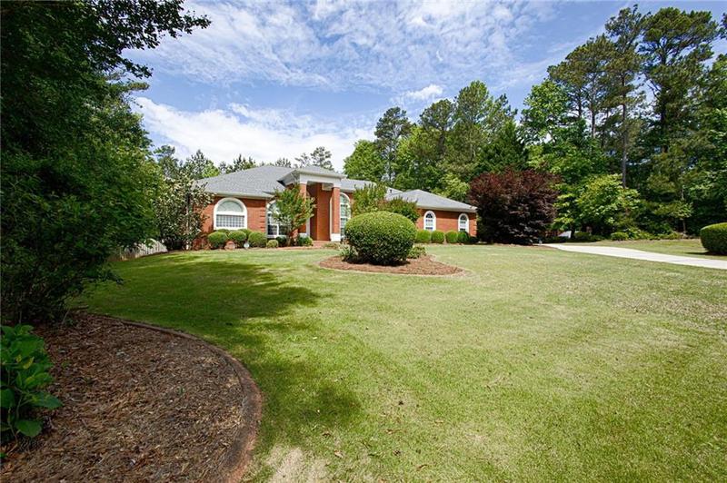 Image for property 385 Windermere Circle, Newnan, GA 30265