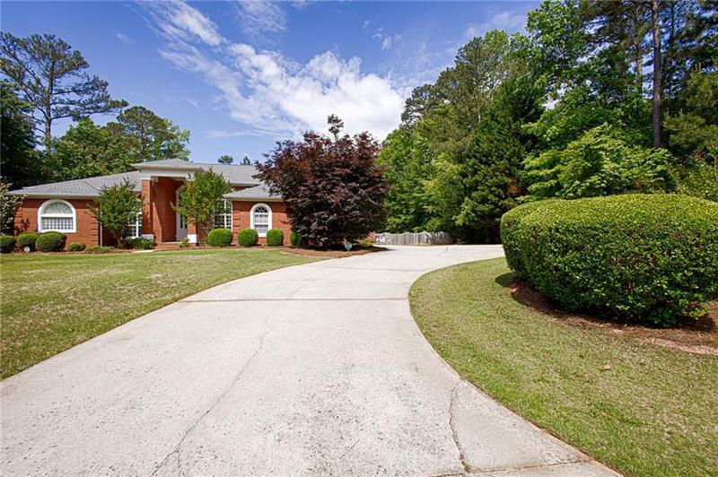 Image for property 385 Windermere Circle, Newnan, GA 30265