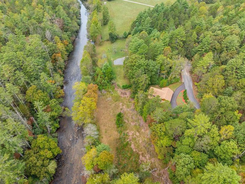 Image for property 292 Silver Fox Trail, Blue Ridge, GA 30513