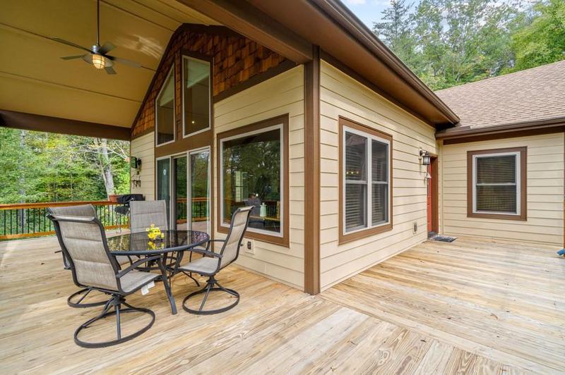 Image for property 292 Silver Fox Trail, Blue Ridge, GA 30513