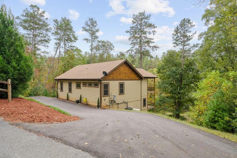 Image for property 292 Silver Fox Trail, Blue Ridge, GA 30513