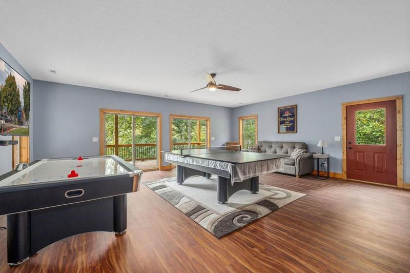 Image for property 292 Silver Fox Trail, Blue Ridge, GA 30513