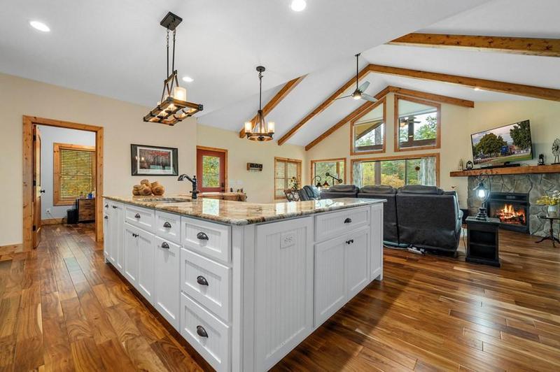 Image for property 292 Silver Fox Trail, Blue Ridge, GA 30513