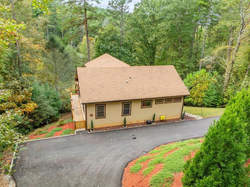 Image for property 292 Silver Fox Trail, Blue Ridge, GA 30513