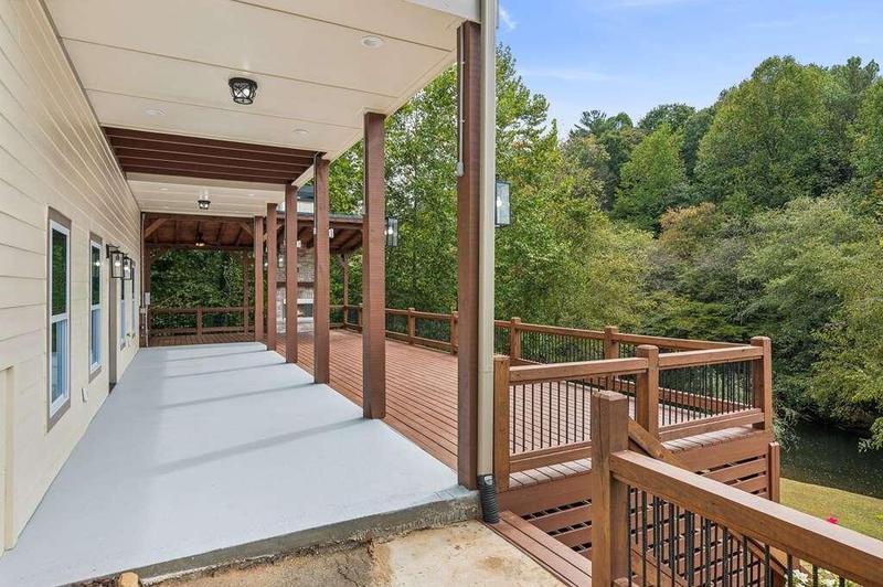 Image for property 105 Riveredge Drive, Ellijay, GA 30536