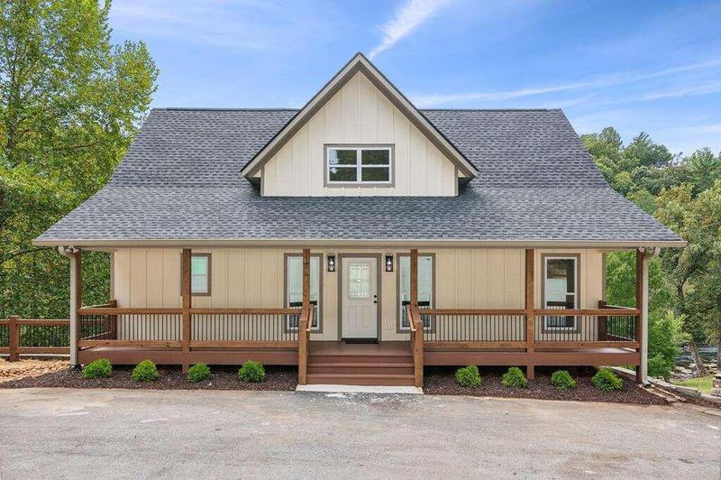 Image for property 105 Riveredge Drive, Ellijay, GA 30536
