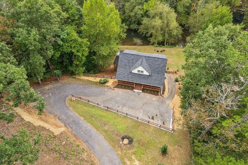 Image for property 105 Riveredge Drive, Ellijay, GA 30536