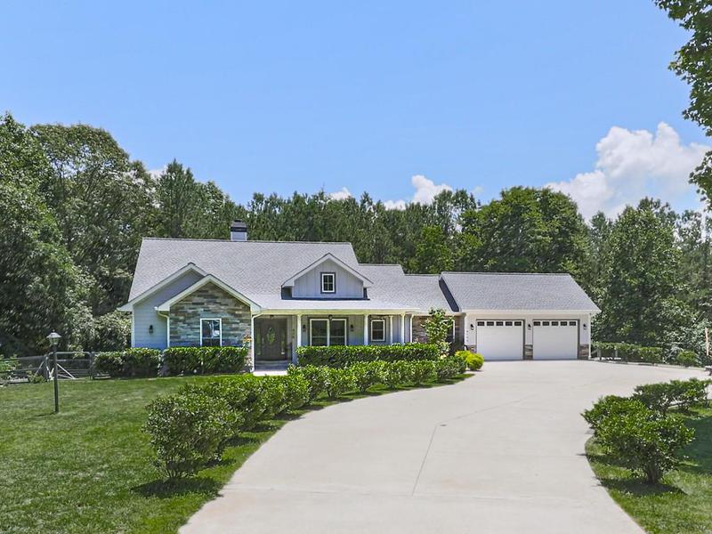 Image for property 430 Cajun Drive, Ellijay, GA 30540