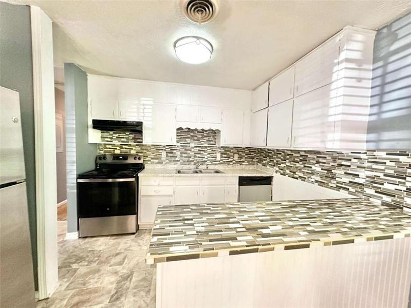 Image for property 4363 Stonewall Tell Road, Atlanta, GA 30349