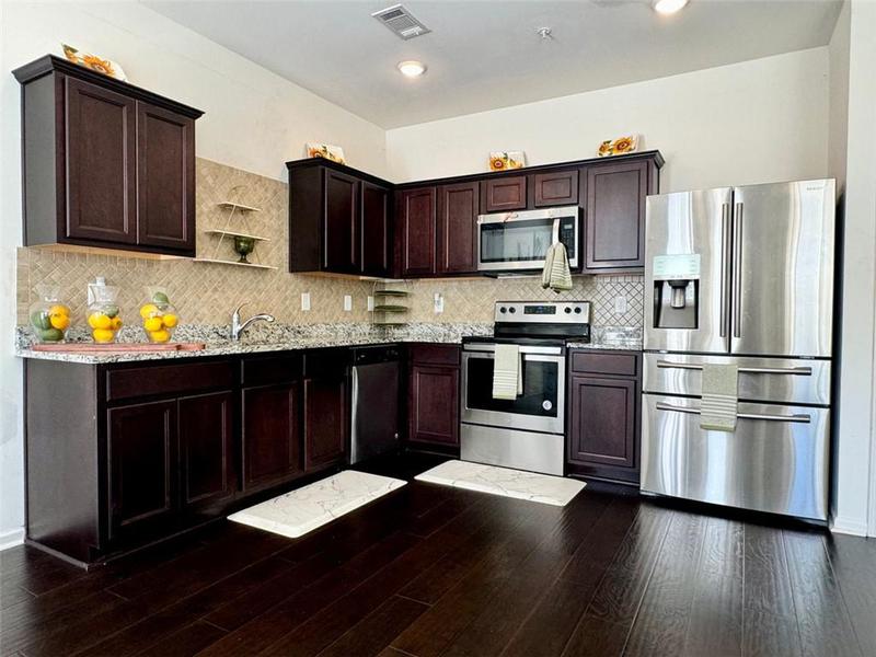 Image for property 1606 LARKSPUR Trail, Conyers, GA 30012