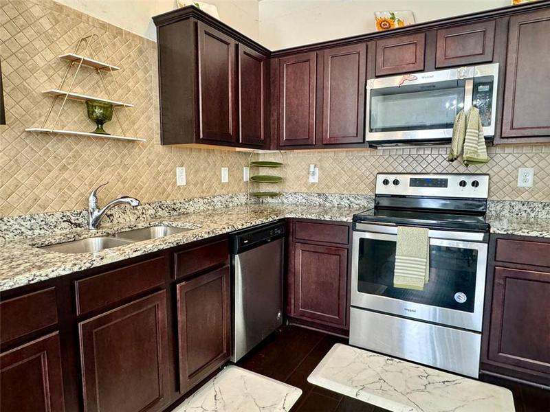 Image for property 1606 LARKSPUR Trail, Conyers, GA 30012