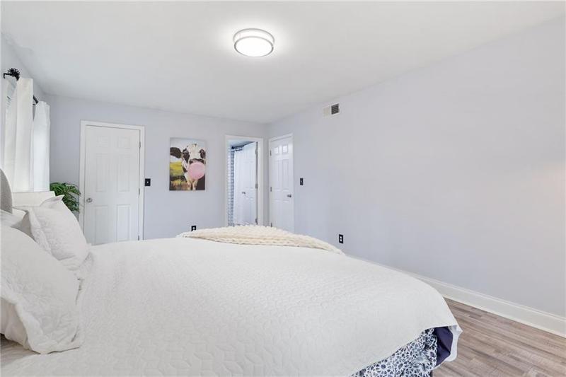 Image for property 6851 Roswell Road M12, Sandy Springs, GA 30328